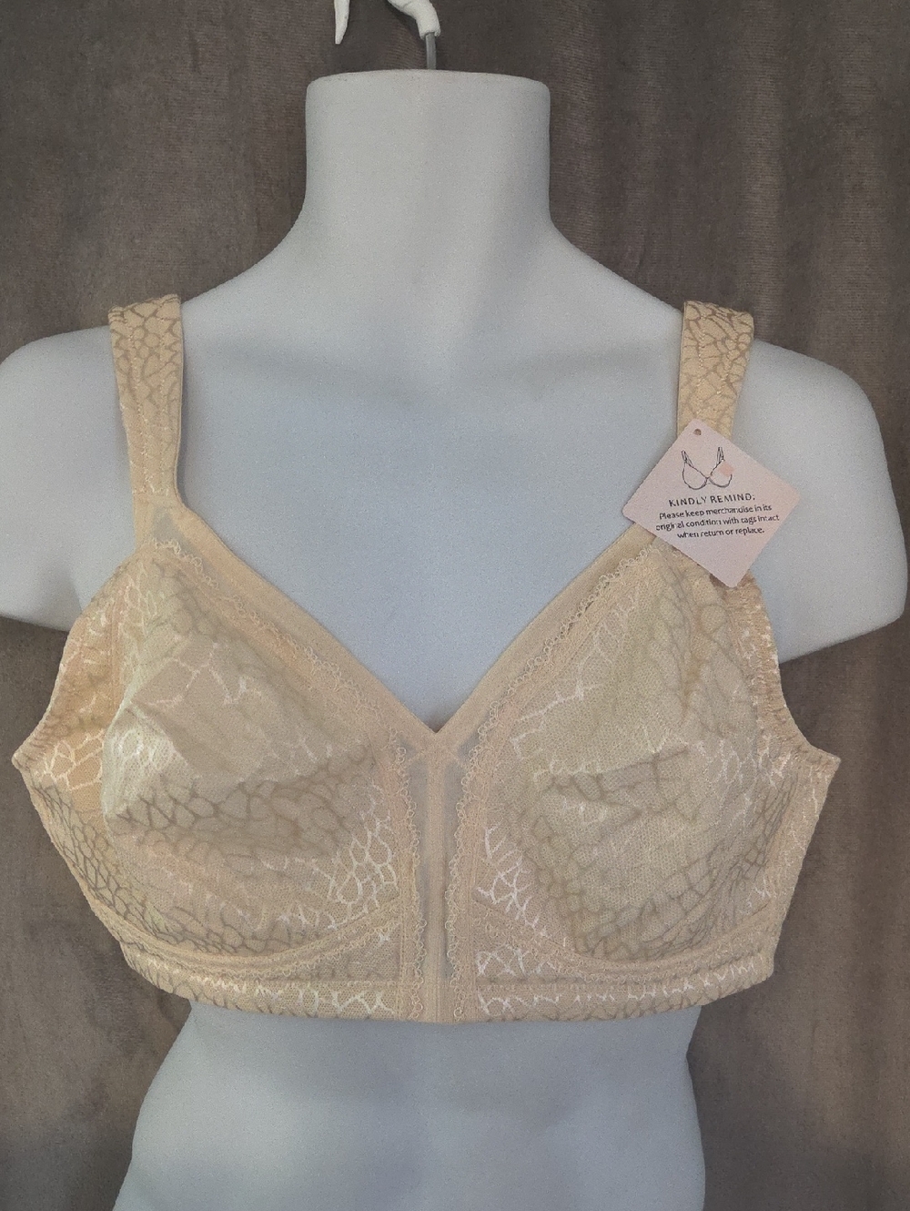 NWT Size 44B Wireless Bra in Light Beige